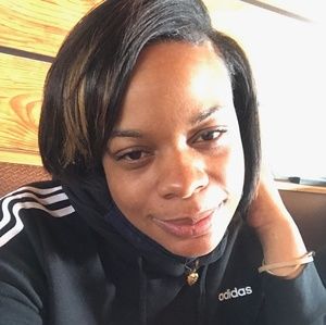 Meet your Posher, Angela